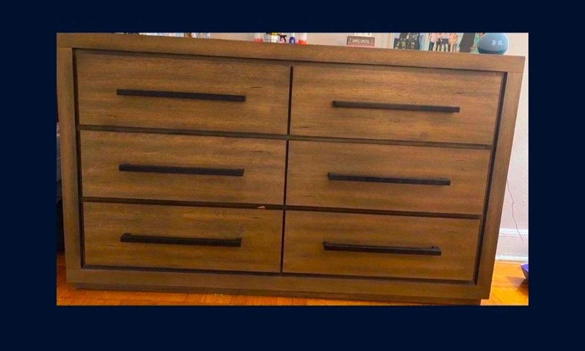 6 Drawer Dresser 