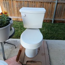2 Toilets made By Western 