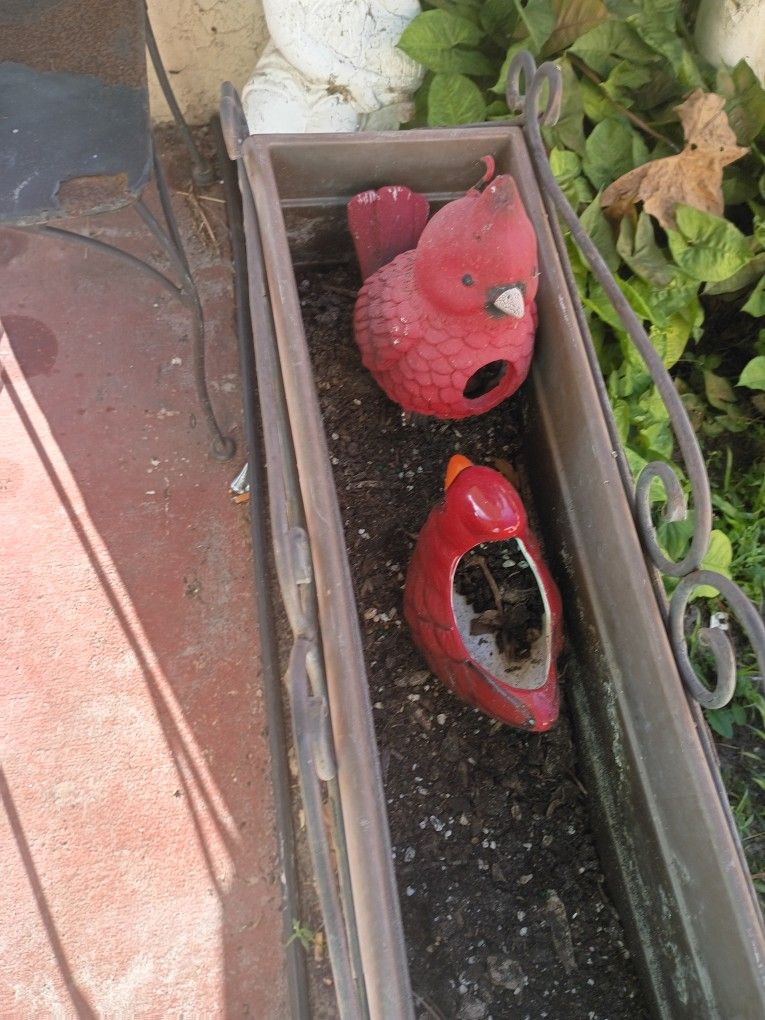 Cardinal Birdhouse And Flower Pot