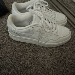 Reebok Woman’s Size 7.5