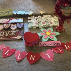 DECORATIONSSSS :) All Sorts Sold As A Unit (NO THE CAT IS NOT INCLUDED) 😂❤️ 