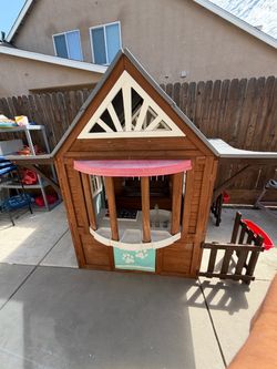 Toddler KidKraft Playhouse