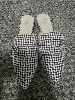 Worn ONCE New York & Company Pointy Shoed Flats