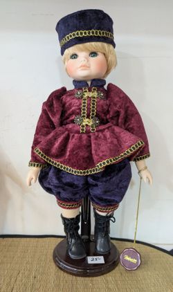 CHRISTINE & CECILE of France Mundia Doll, 14.5" Tall-PLEASE READ DESCRIPTION