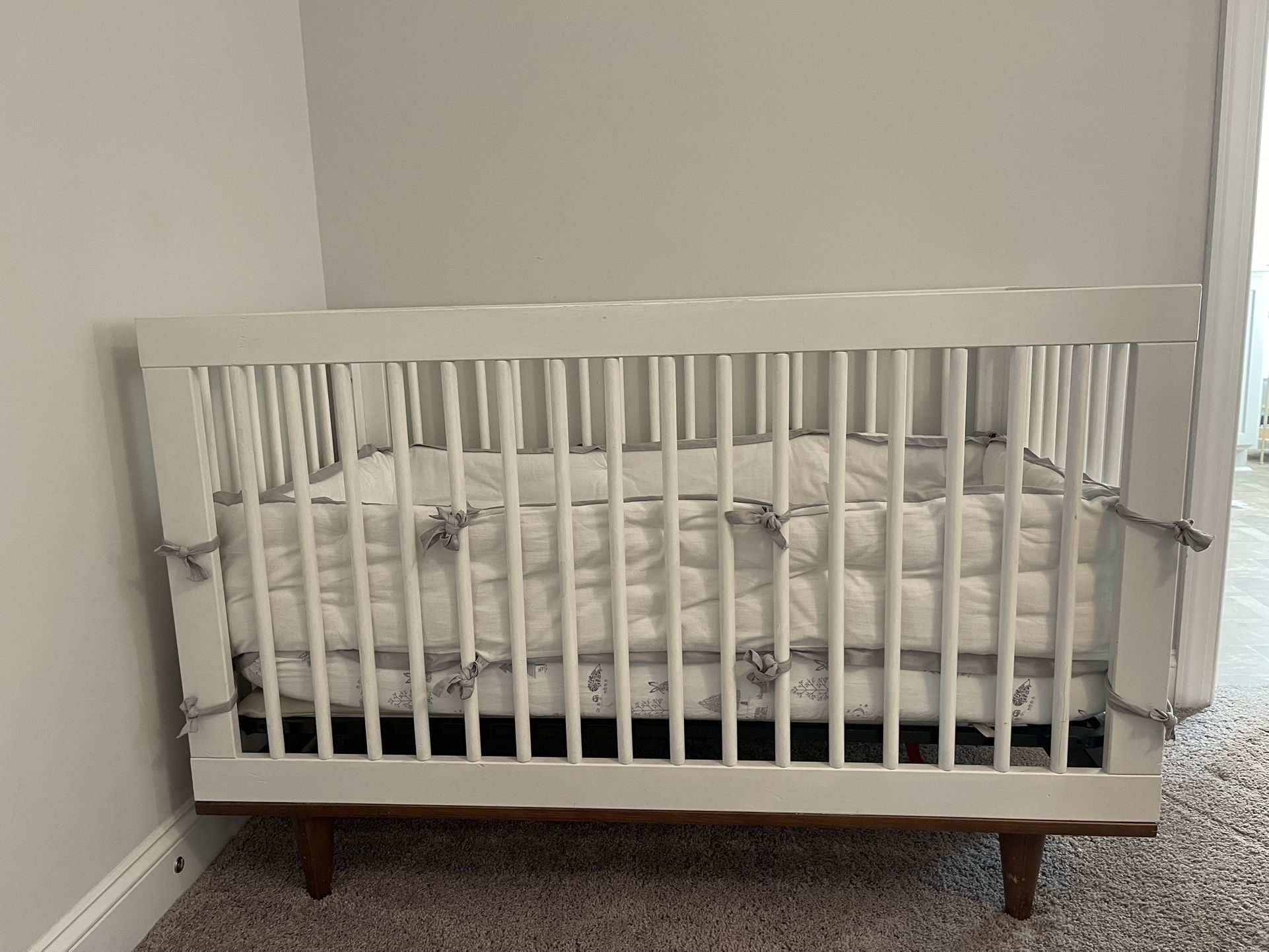 Baby Crib , Mattress and PB Bumper