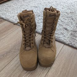 Danner Tanicus 8" Coyote Boots