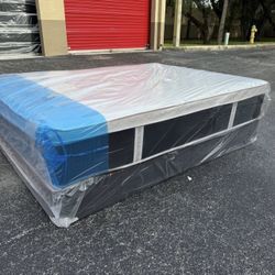 Queen Plush Pillowtop Mattress & Box Spring – Brand New!