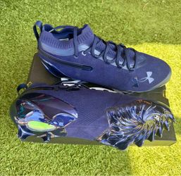 UA spotlight pro suede football cleats