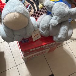 Blanket With Stuff Animals