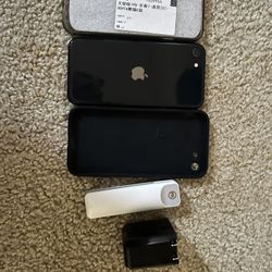 iPhone 8 Bundle