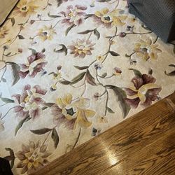 Beautiful Oriental Rug