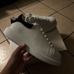 Alexander McQueen Sneaker