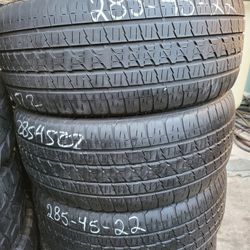 SIZE 285/45/22 BRIDGESTONE in Great Condition