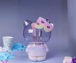 Hello Kitty Impression