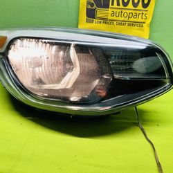 2014 - 2019 KIA SOUL HALOGEN HEADLIGHT RIGHT PASSENGER SIDE OEM TESTED 92102-B2