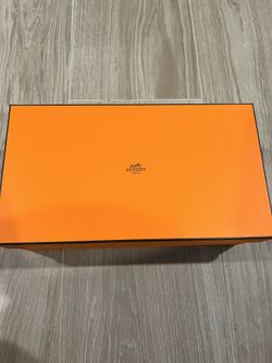 100% Authentic HERMES Gift Shoe Box