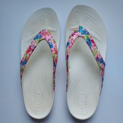 Crocs Floral Flip Flops Women's Size 11