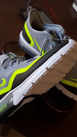 Brand new nike air max