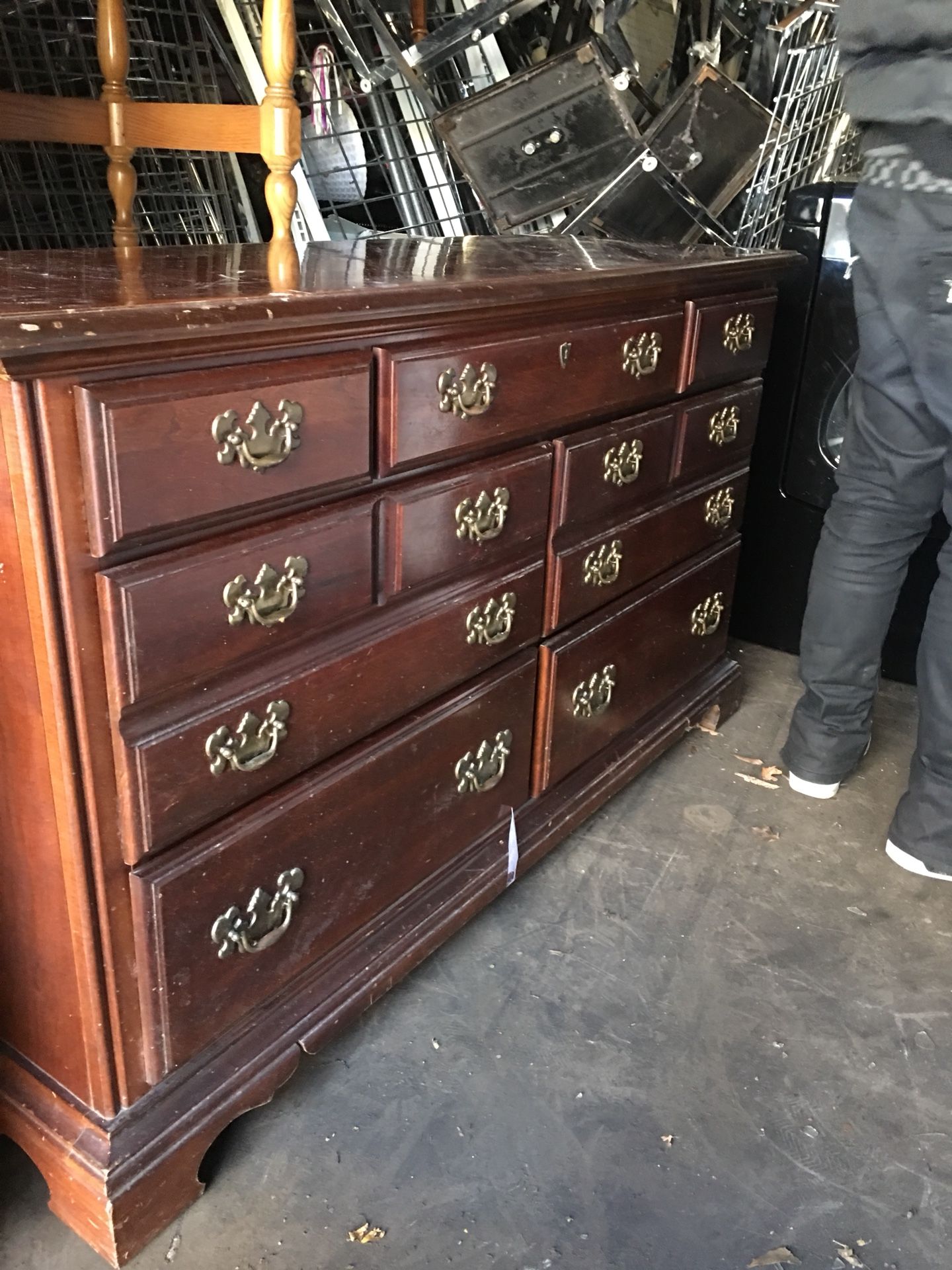 Room dresser