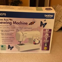 New BB370 Free Arm Sewing Machine 