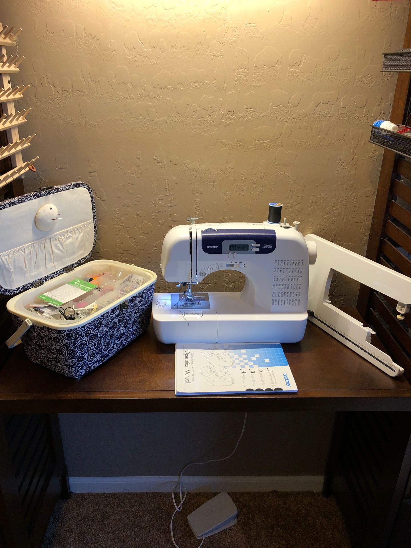 Brother CS-6000I Sewing machine, accessories, and case