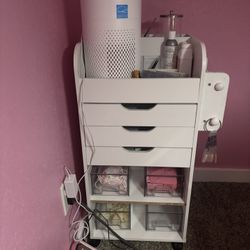 Nail Table And Accessories 