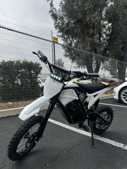 Brand new Off Road Electric Mini Dirt bike Top speed 50Mph , 55Miles Range