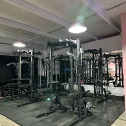 New Monster Half Rack Squat Rack Add  Weight Bench djustable Bench, Olympic Weights , Olympic Barbell  