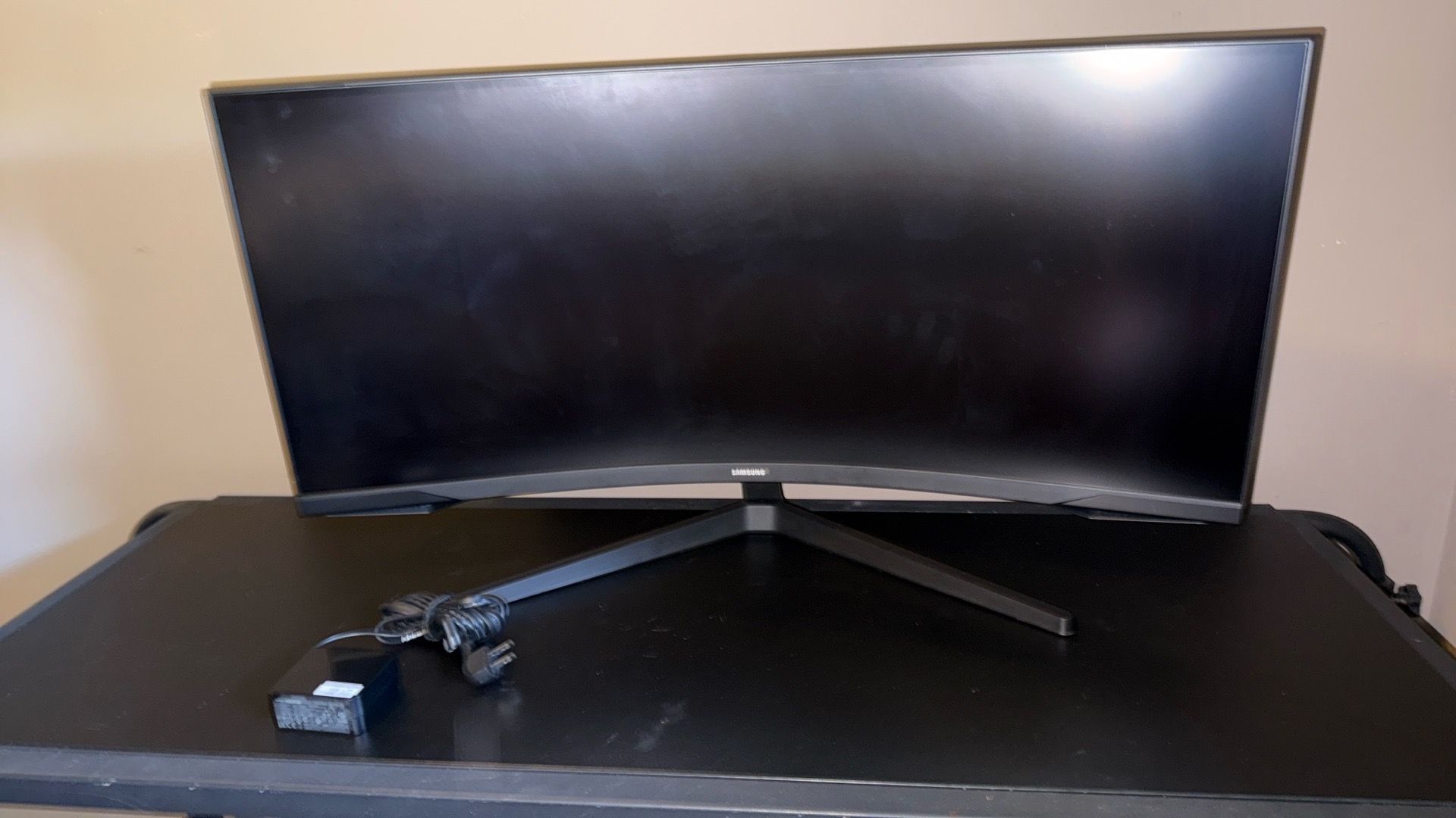 Samsung Odyssey G5 34” Ultra-wide UHD 1ms 165hz Computer Monitor