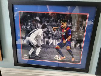 Neymar Autograph Photo