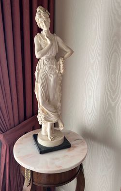 Italian sculptor, Antonio Canova replica sculpture of "Dancer with Finger on Chin" 28 inches tall (table not included)