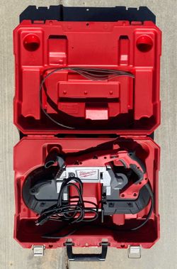 Milwaukee Deep Cut Band Saw