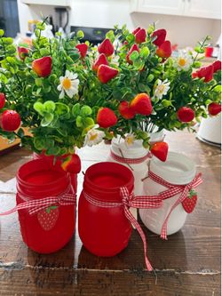 Strawberry shortcake centerpieces
