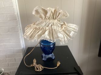VINTAGE COBALT BLUE KEROSENE LAMP REPRODUCTION, HURRICANE SHADE ELECTRIC LIGHT