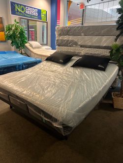 🔥Tempur pro adapt hybrid medium king $1300
