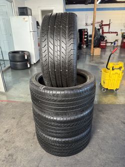 255/35/19 CONTINENTAL PROCONTACT 4 TIRES SEMI NEW - DOT 2025