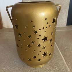 Elegant candle holder