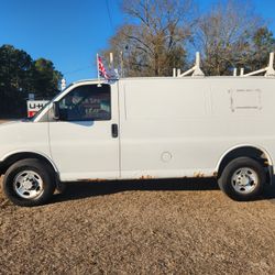 2009 Chevrolet Express Cargo Van