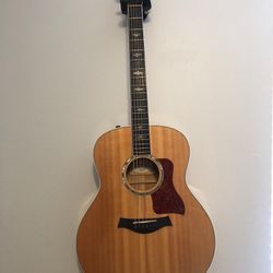 Taylor Guitar 618e Model