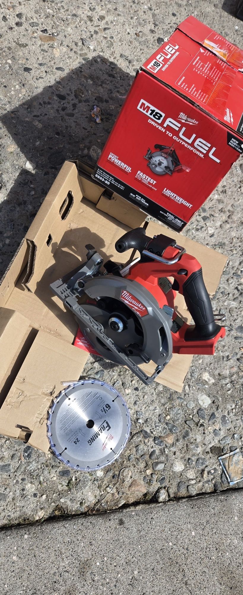 Cierra Milwokee Tool Only