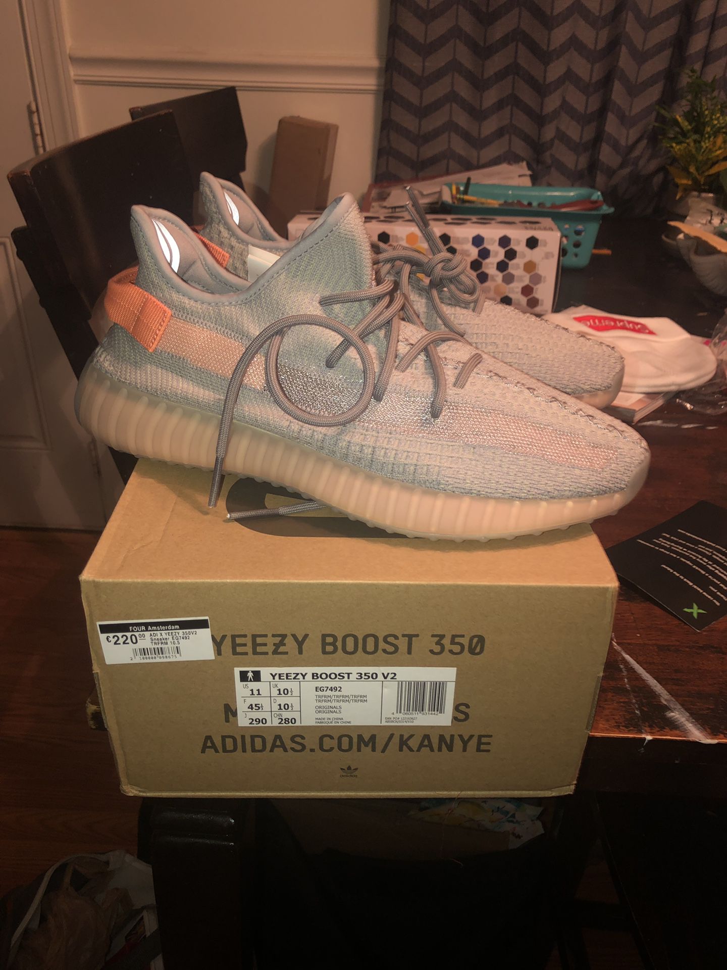 Yeezy Boost 350 V2 Oreo for Sale in Richmond, VA - OfferUp