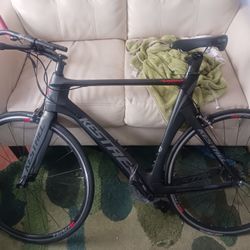 Kestrel Carbon Fiber Racing Road Bike