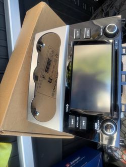 2016 Subaru Impreza The factory stereo