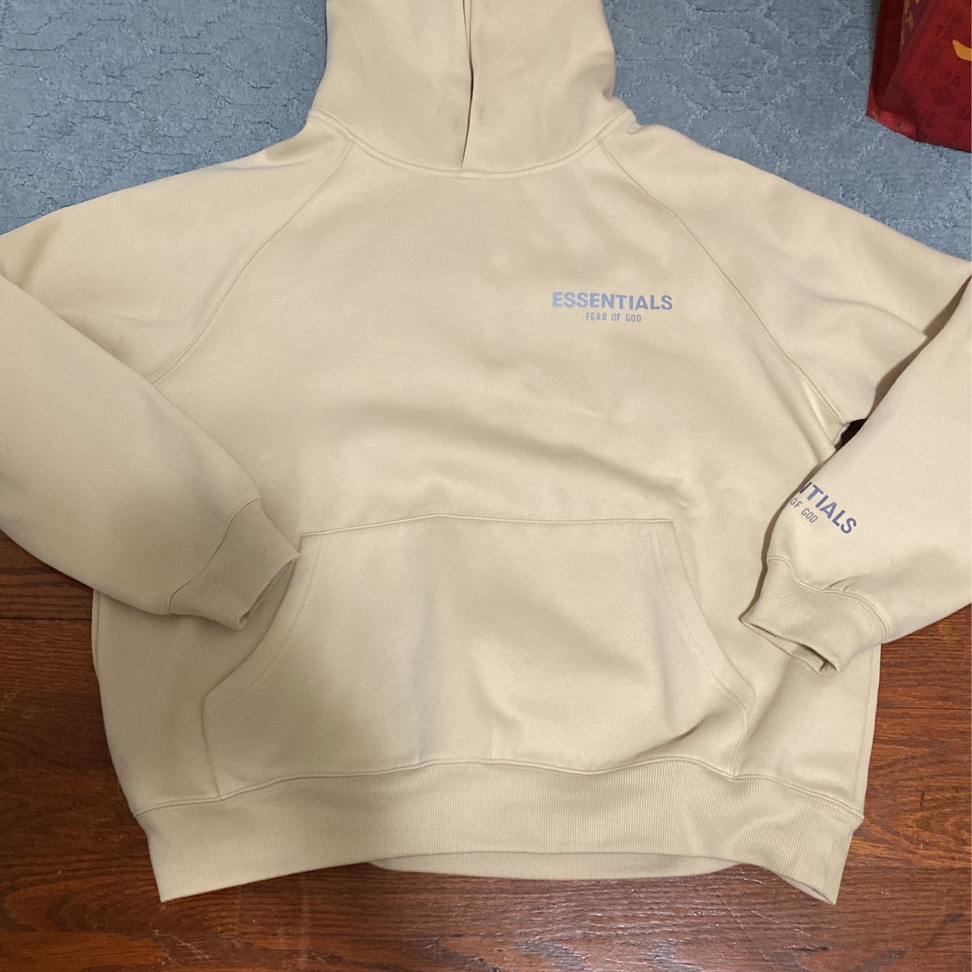 Cream Essentials Hoodie Medium