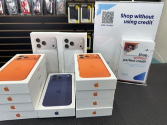 iPhone 17 pro Max 256 - UnLockked