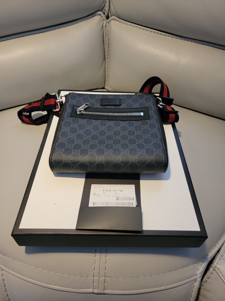 Authentic Gucci Small Messenger Bag