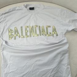 T-shirt Balenciaga