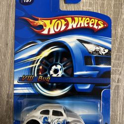 New Mattel 2006 Hot Wheels Volkswagen Bug Toy Car