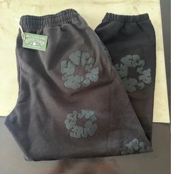 IN HAND DENIM TEARS MONOCHROME BLACK SWEATPANTS