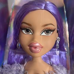 BRAND NEW 24 IN KYLIE JENNER BRATZ DOLL